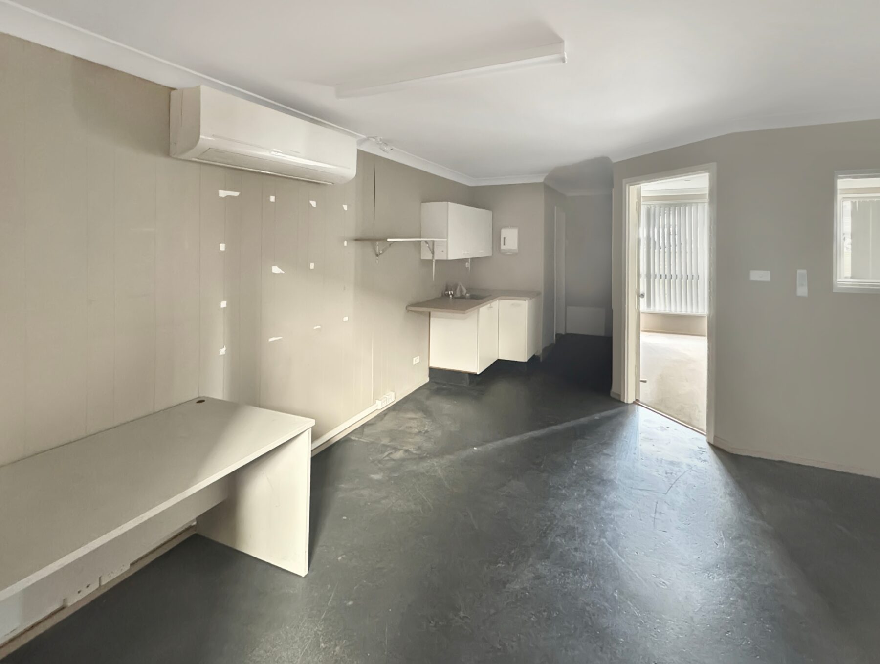 Rental: 69 Lords Place, Orange, NSW, 2800 photo-5