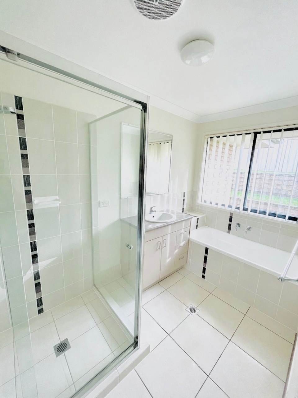 Rental: ORANGE, NSW, 2800 photo-5