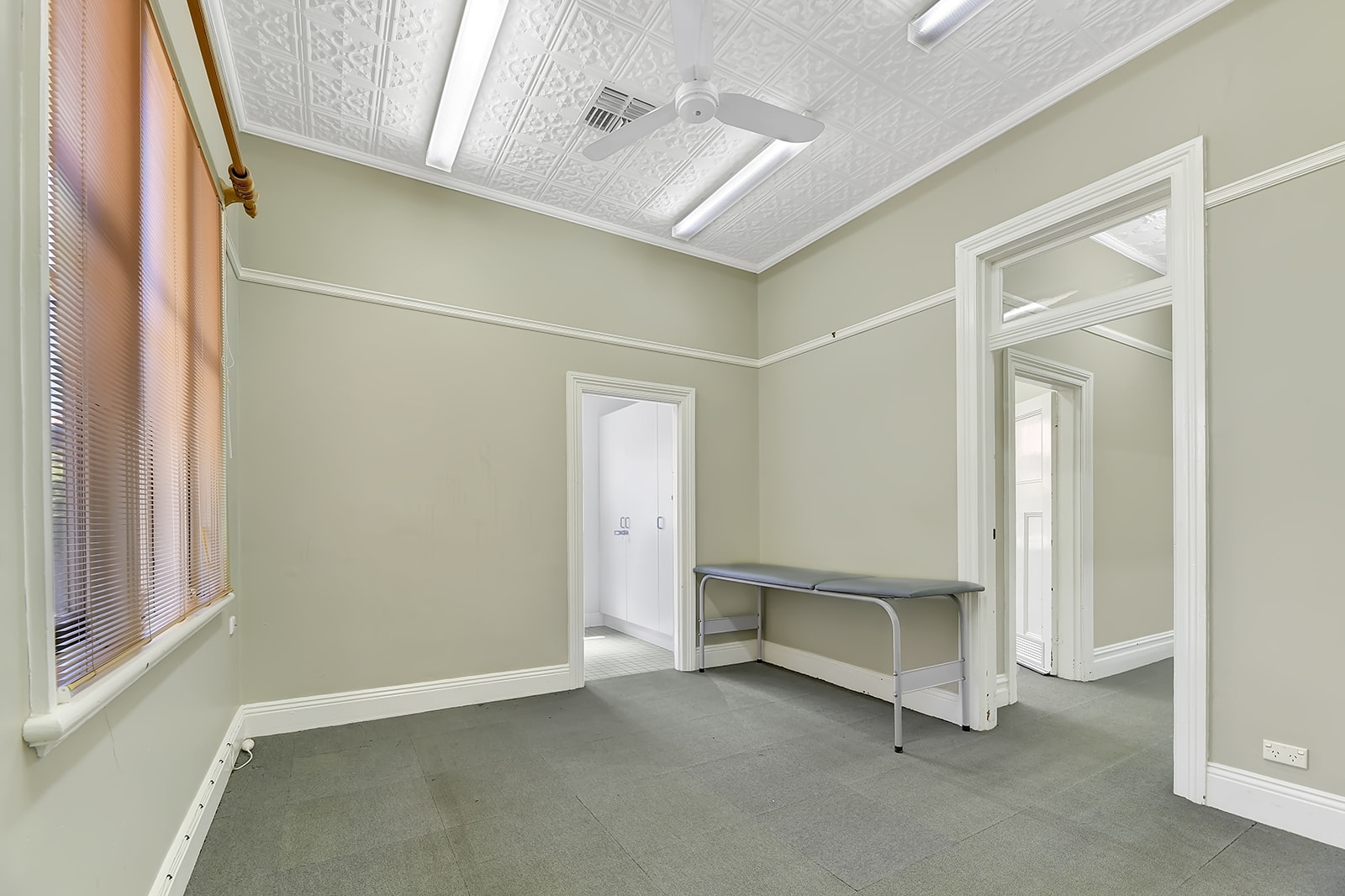 Rental: Orange, NSW, 2800 photo-6