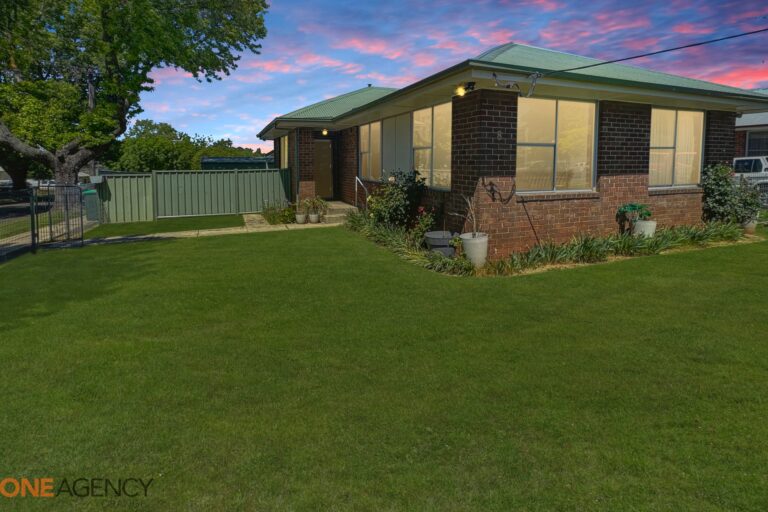 8 Glenroi Avenue, ORANGE, NSW, 2800