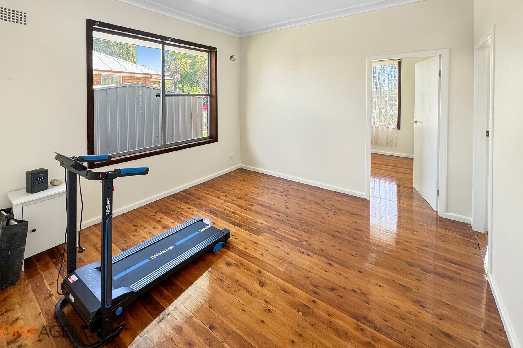 Property: 8 Glenroi Avenue, ORANGE, NSW, 2800 photo-2