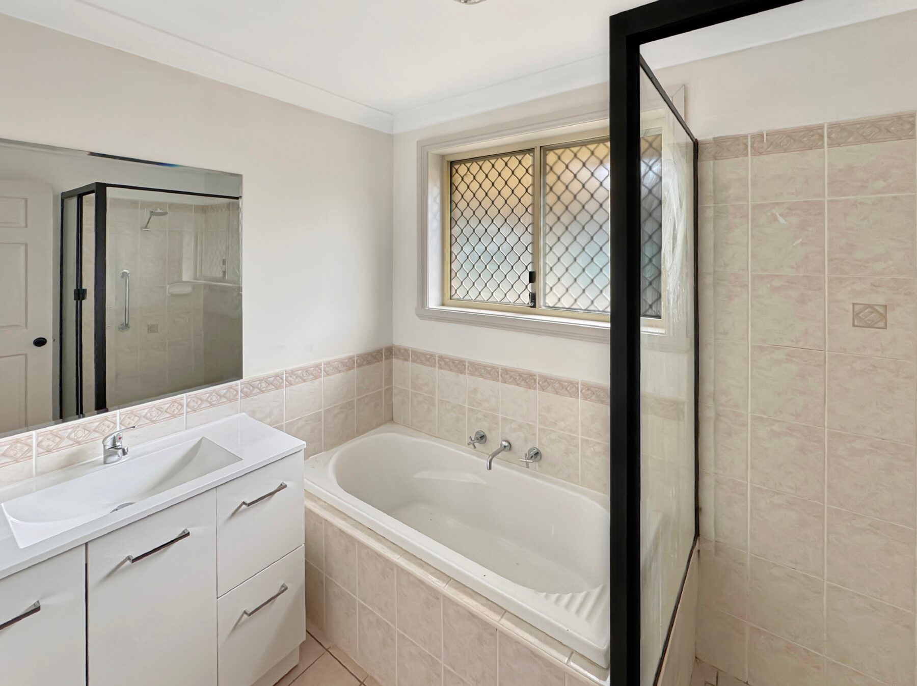 Rental: Orange, NSW, 2800 photo-8