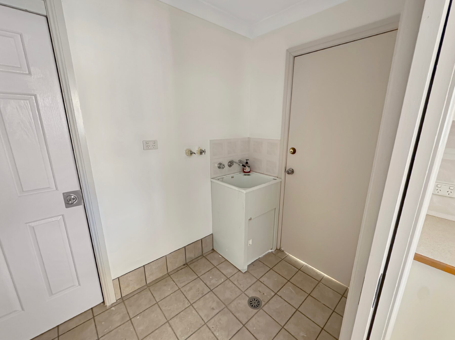 Rental: Orange, NSW, 2800 photo-9