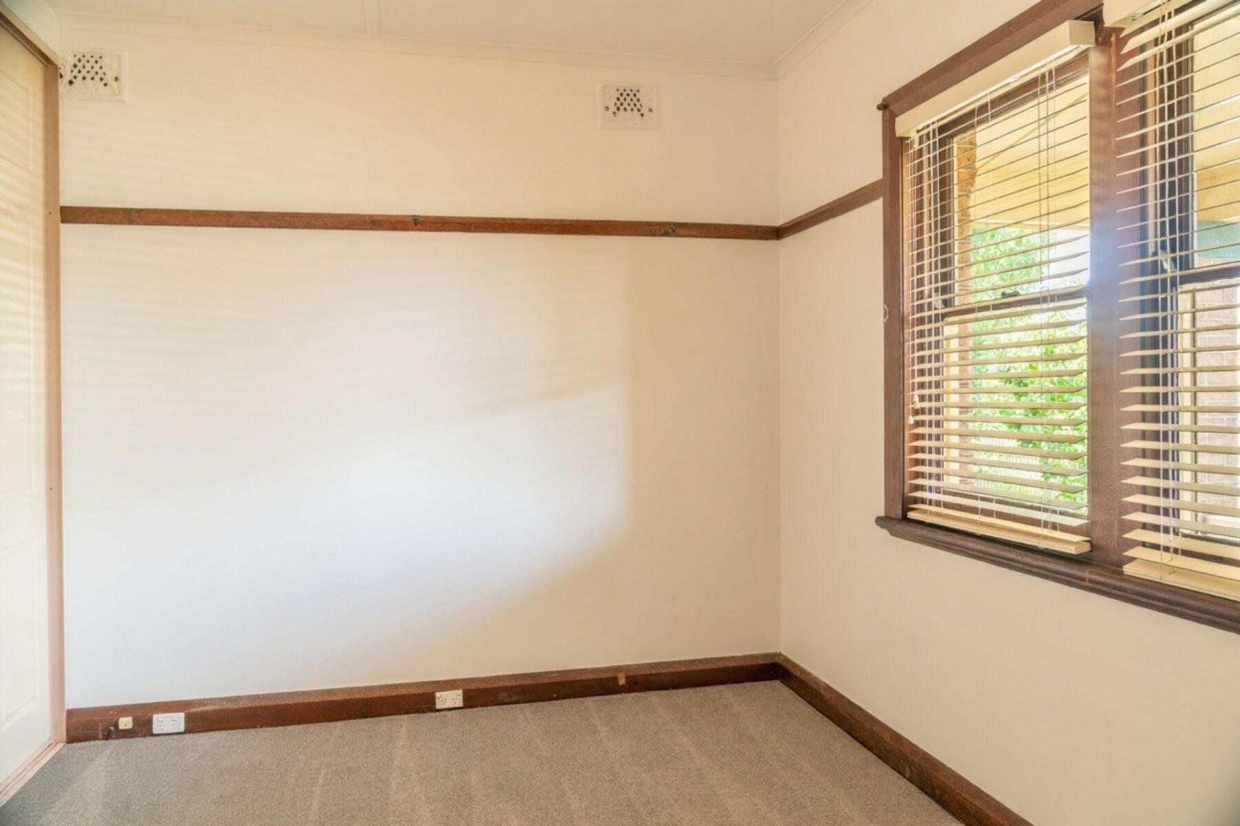 Rental: ORANGE, NSW, 2800 photo-9