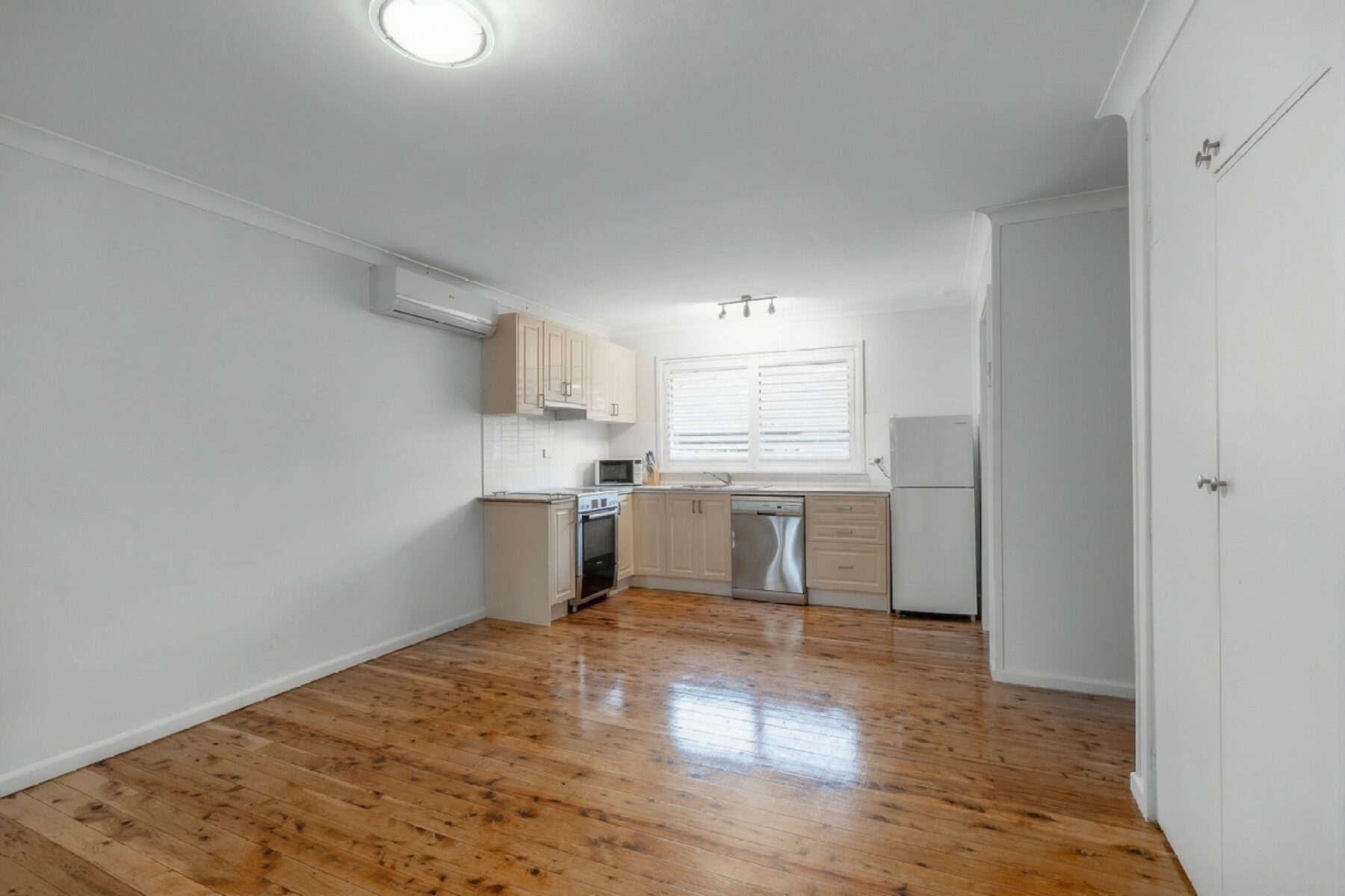 Rental: ORANGE, NSW, 2800 photo-2