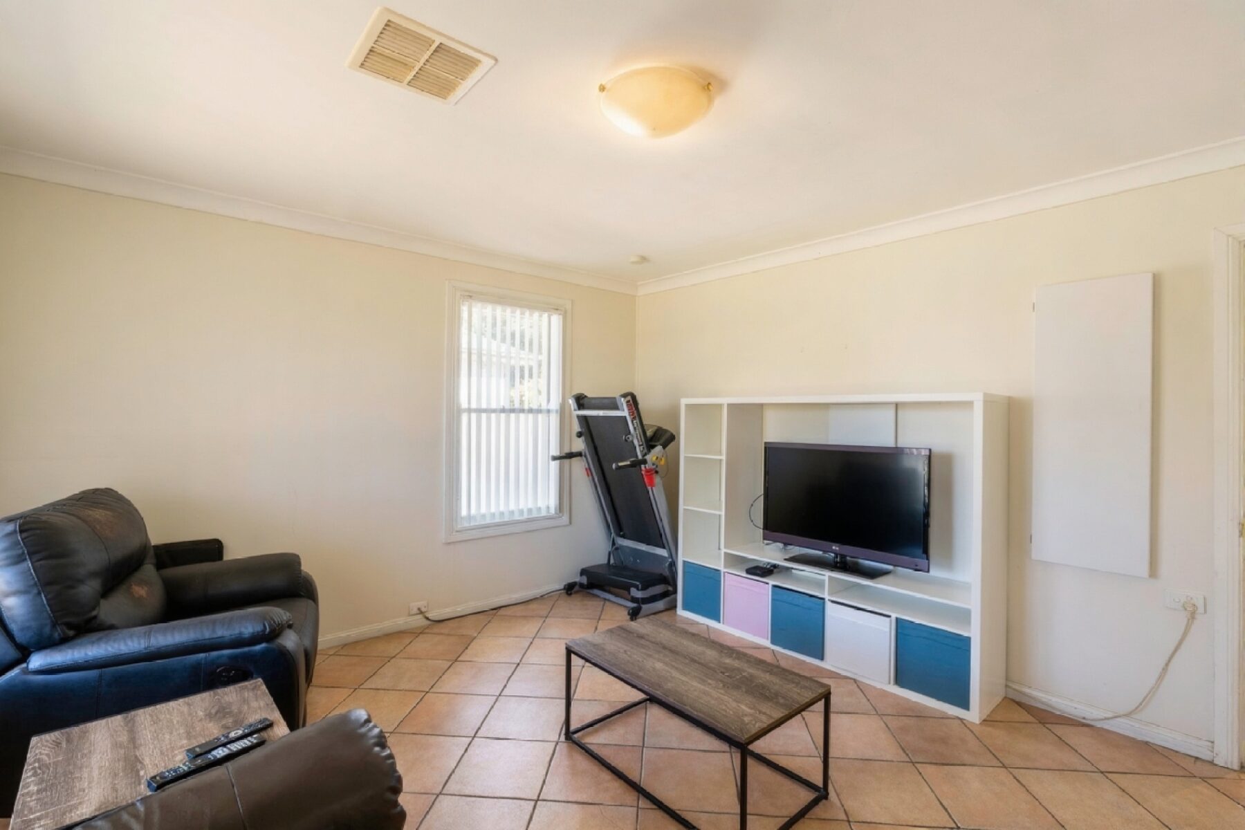 Property: 42 Lawson Crescent, ORANGE, NSW, 2800 photo-8