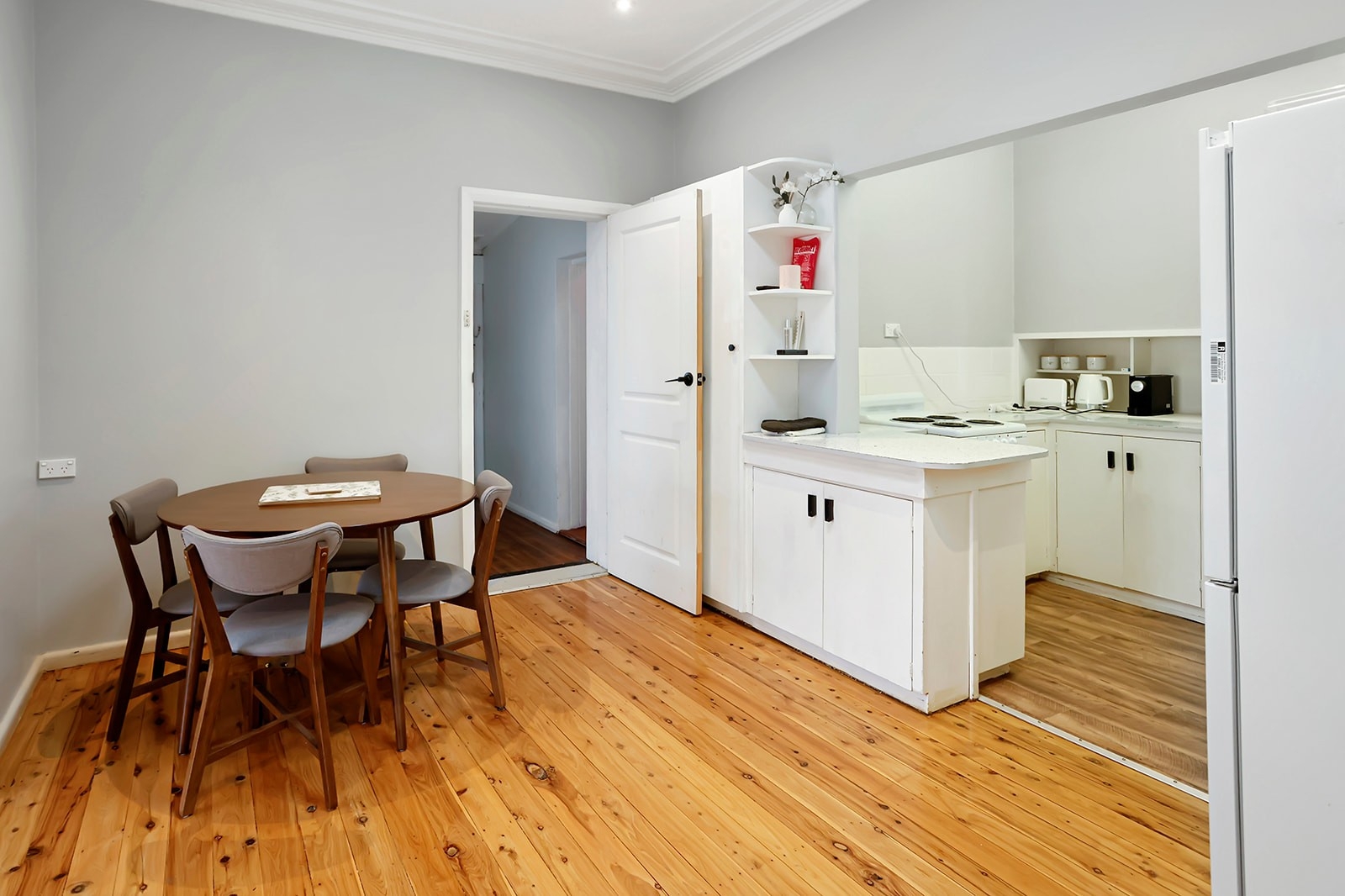 Rental: 10 Caroline Street, ORANGE, NSW, 2800 photo-5