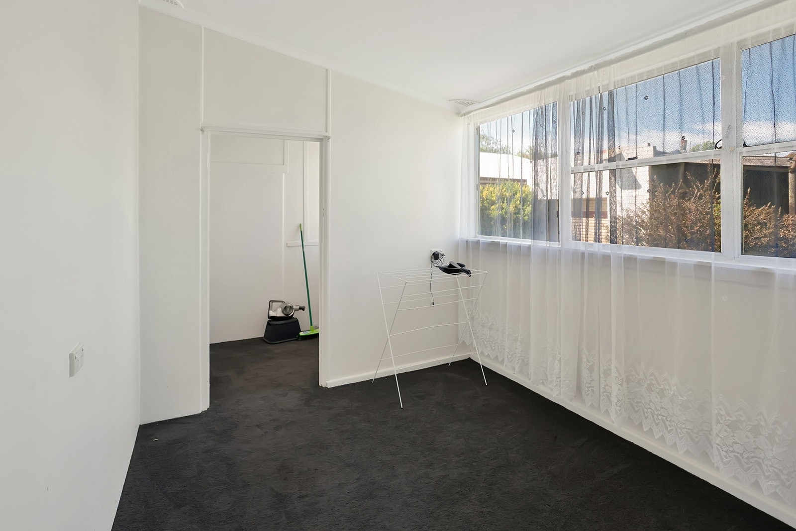 Rental: 10 Caroline Street, ORANGE, NSW, 2800 photo-14