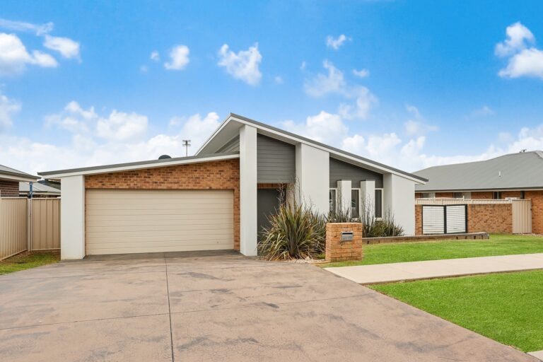 69 Glasson Drive, ORANGE, NSW, 2800