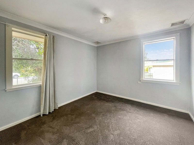 Rental: 188 Farnell Street, Forbes, NSW, 2871 photo-5