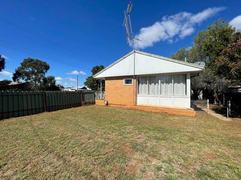 Rental: 188 Farnell Street, Forbes, NSW, 2871 photo-12
