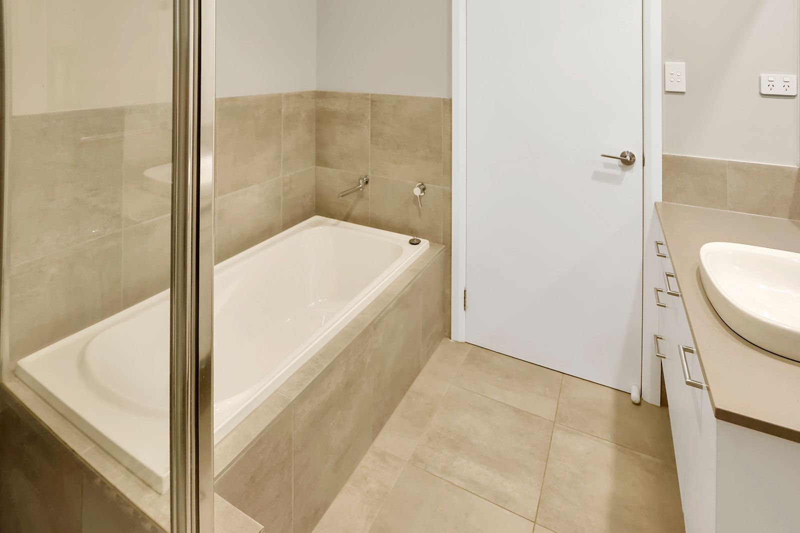 Rental: Orange, NSW, 2800 photo-14
