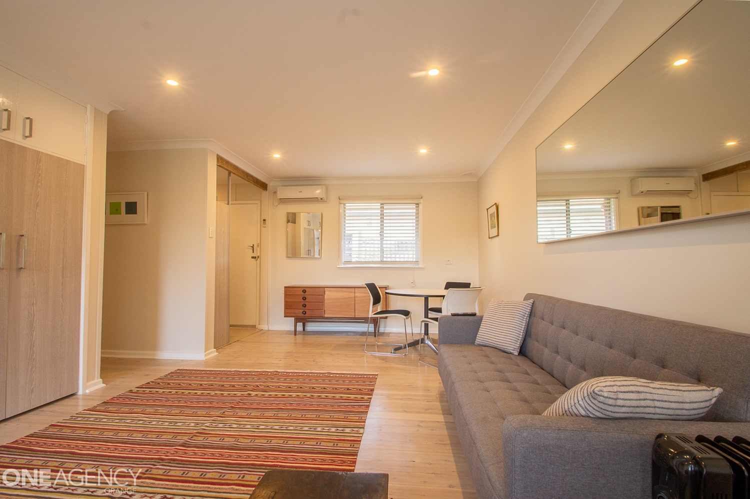 Rental: ORANGE, NSW, 2800 photo-4